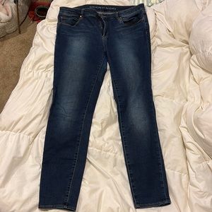 Dark blue stretch skinny jeans